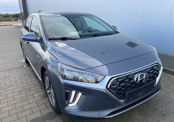 Hyundai IONIQ cena 75700 przebieg: 49000, rok produkcji 2020 z Września małe 781